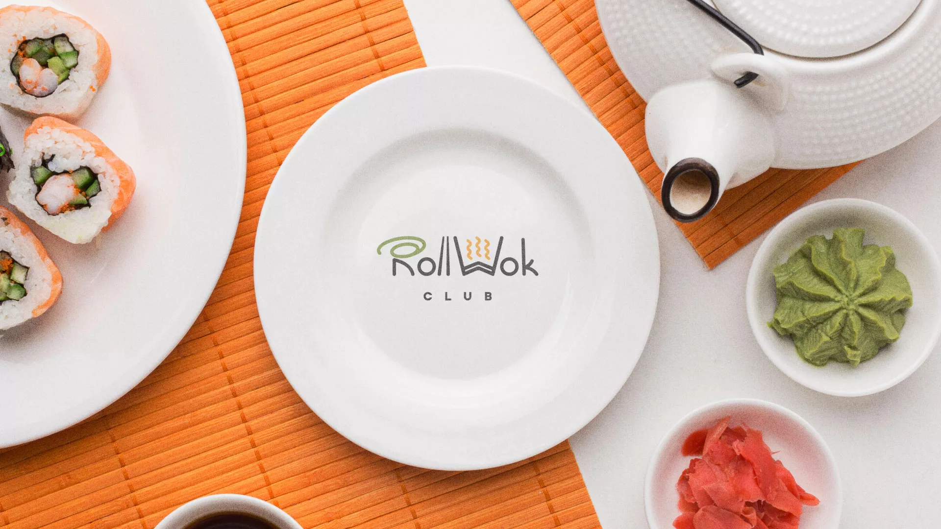 Разработка логотипа и фирменного стиля в Асбесте для суши-бара «Roll Wok Club» Разработка логотипа и фирменного стиля в Асбесте для суши-бара «Roll Wok Club»